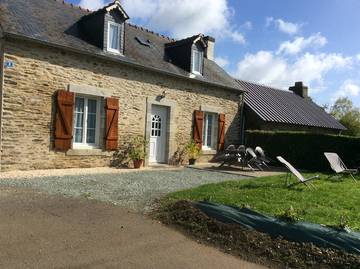Gîte pour 4 personnes, avec jardin et terrasse dans le Finistère