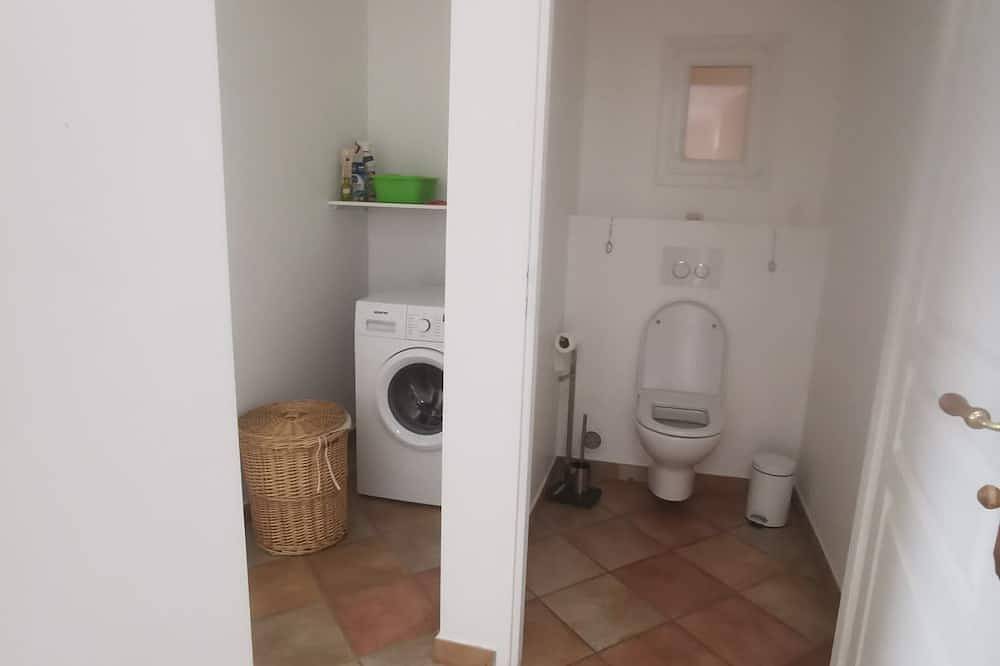 Ganze Wohnung, Large apartment surrounded by truffle oaks in Sainte-Croix-du-Verdon, Regionaler Naturpark Verdon