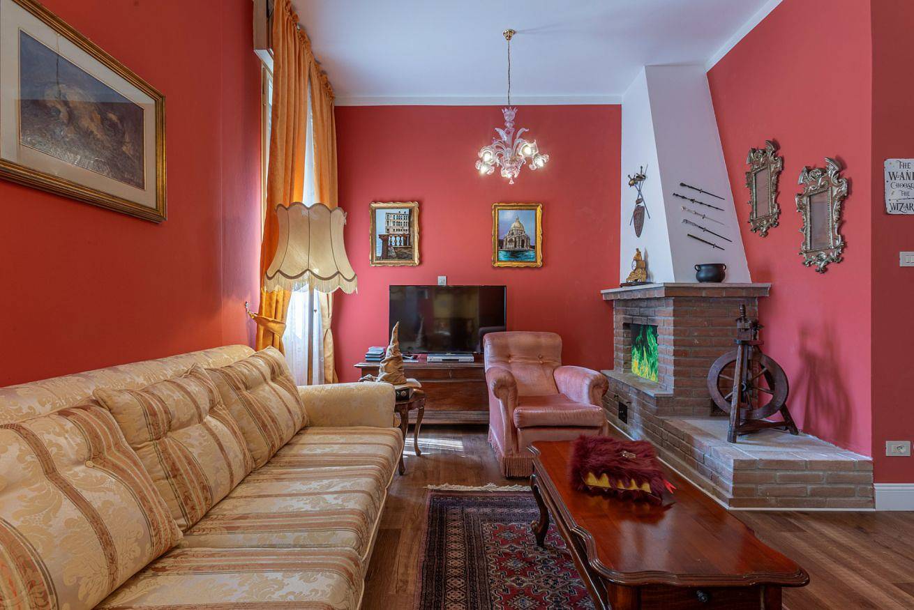 Entire apartment, The House of Harry Potter and a Love Story in Ferrara, Ferrara Province