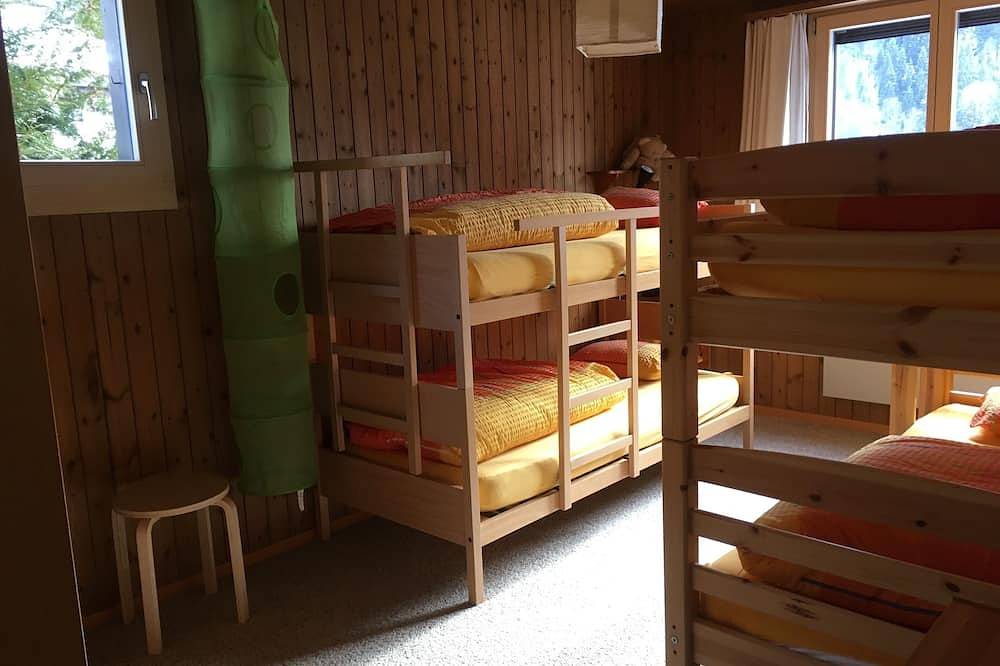 Ferienhaus für 8 Gäste mit 150m² in Glarus Süd in Elm GL, Glaris Sur