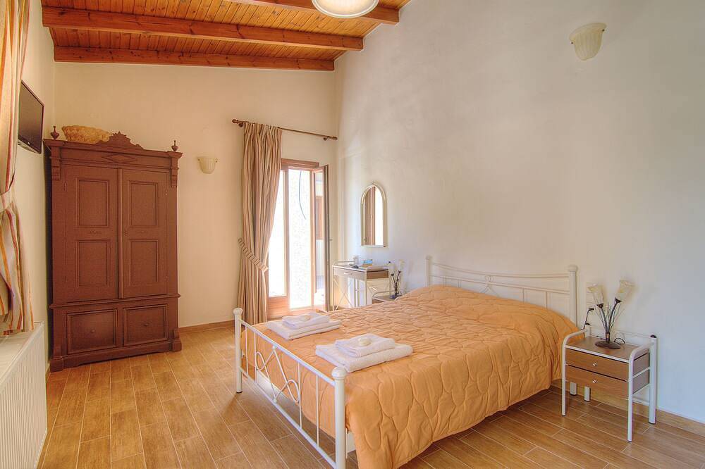 Askoutsi Manor! Einzigartiges Herrenhaus mit Whirlpool-Terrasse in einem ländlichen Dorf in Rethymno und Umgebung