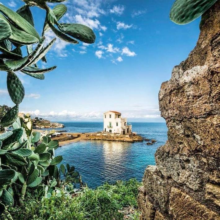 Location de vacances pour 5 personnes, avec piscine et terrasse ainsi que jardin et vue à Porticello - 4