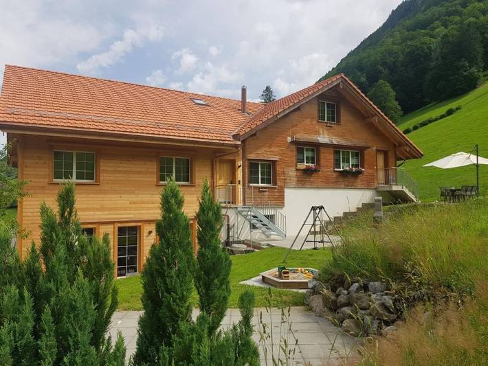 Bauernhof für 6 Personen, mit Terrasse und Garten sowie Pool in Nesslau