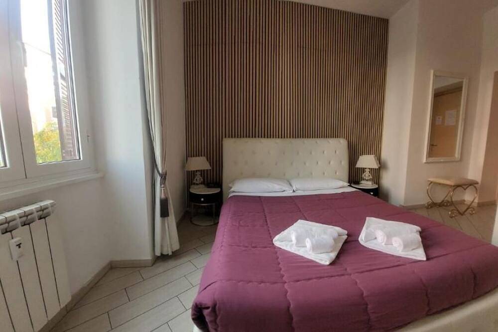 Ganze Wohnung, Rome Central Rooms: Double Room with Private Bathroom in Rom, Rom Provinz