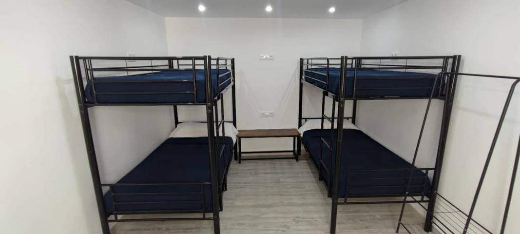 Gîte pour 8 personnes, avec terrasse et vue à Igualada