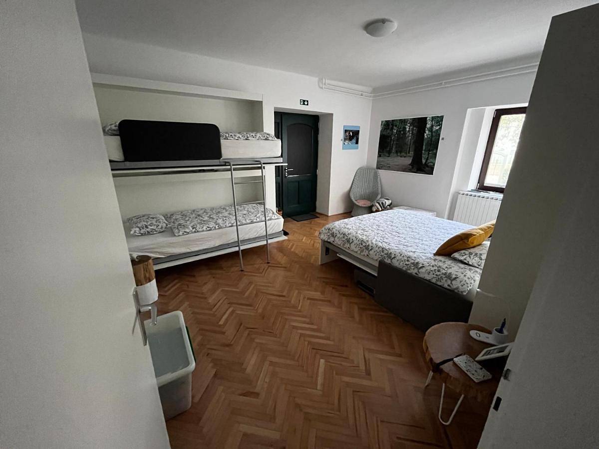 Ganze Wohnung, One-Bedroom Apartment in Postojna, Innerkrain-Karst