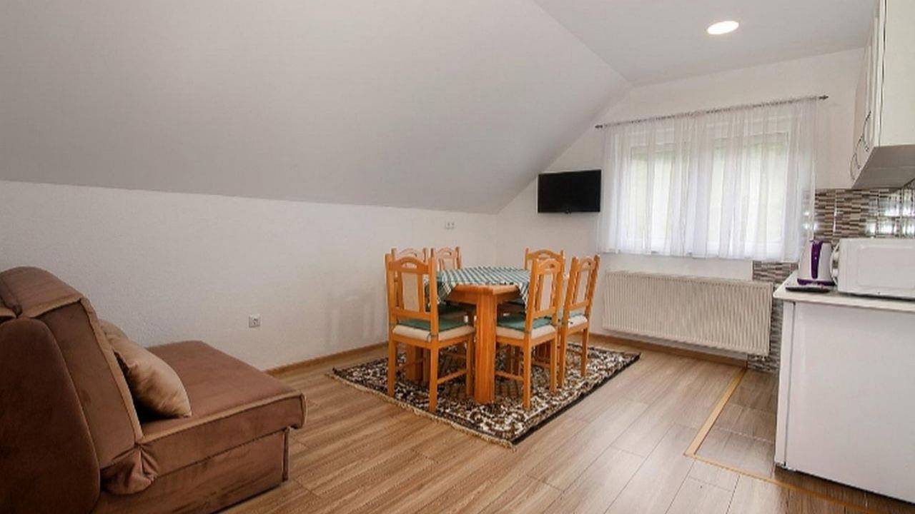 Ganze Ferienwohnung, Ferienwohnung für 5 Personen (59 m²) in Rakovica in Karlovac und Umgebung