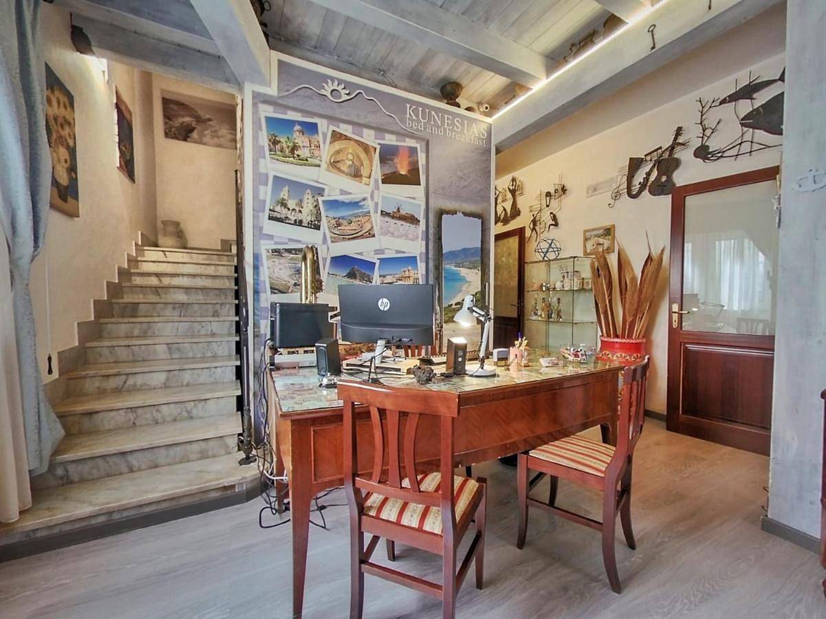 Kunesias B&B in Cinisi, Provincia di Palermo