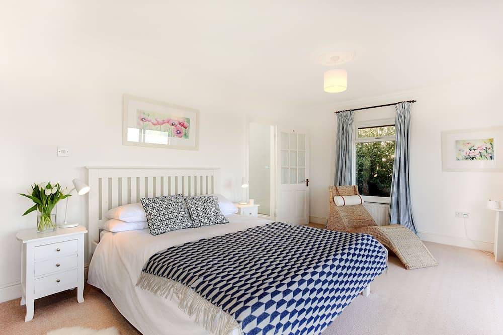 Beau Vista First Floor Apartment in Padstow, Cornualles