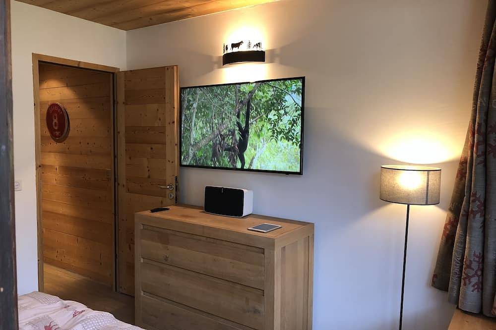 Ganze Wohnung, 4 * Apt am Fuße der Pisten (2150 m), 2 Balkone, 2 Fernseher, Schlafzimmer und Bad Lautsprecher in Tignes, Nationalpark Vanoise