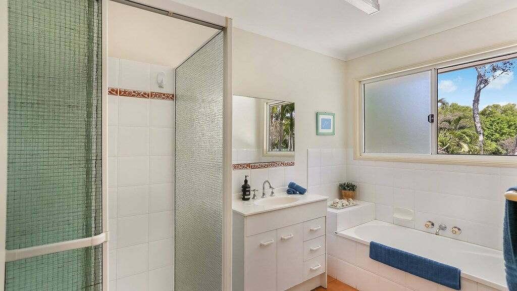 Waterfront, Blick auf den Fluss, In Laufnähe zum Noosa River, in Noosaville, Noosa