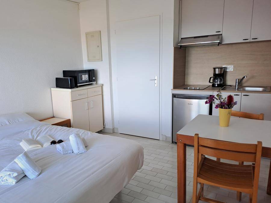 Vvf Hyères Presqu'île de Giens - Appartement 2 personnes - 1 pièce - accueil lit bébé impossible in Hyeres, Parc national de Port-Cros