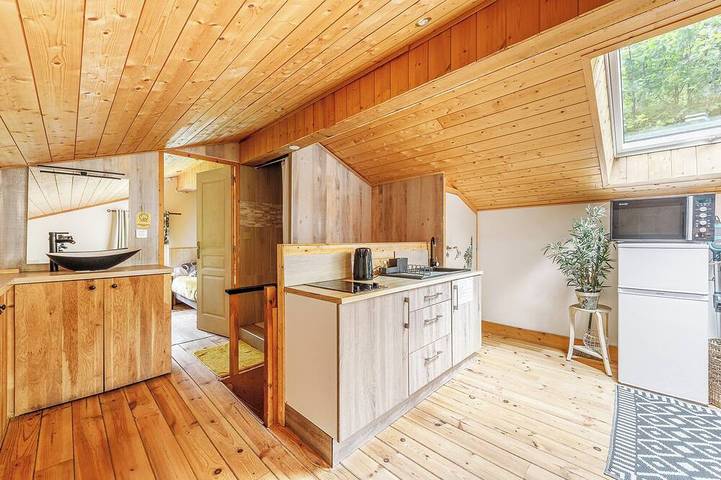 Location de vacances pour 3 personnes, avec jardin dans Blésignac - 3