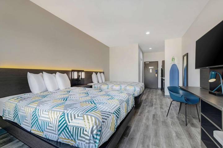 Hotel para 4 personas - 1