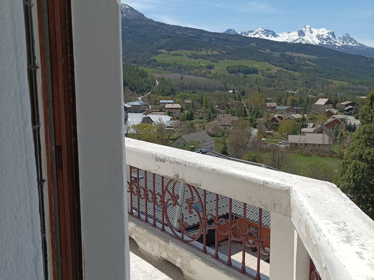 Appartement entier, Appartement T3 dans Château des Magnans, Jausiers - 6 pers, piscine, sauna, proche Barcelonnette in Jausiers, Parc national du Mercantour