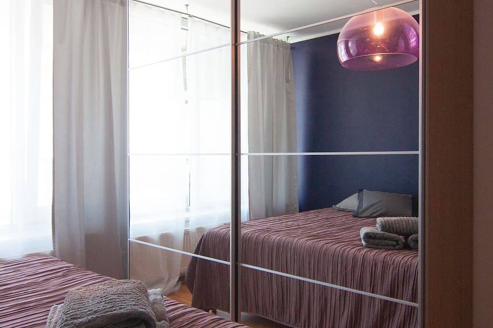 Entire apartment, Bajka 09 - Stylish apartment w/parking and Ac in Bratislava, Bratislava region