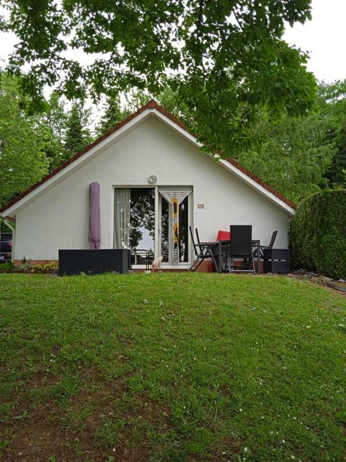 Location de vacances pour 4 personnes, avec bassin pour enfant et piscine ainsi que vue et jardin, animaux acceptés à Daumazan-sur-Arize - 3