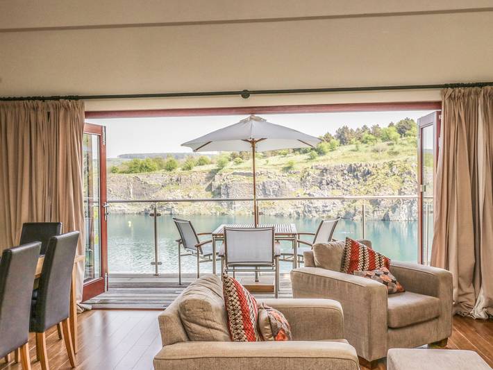 Cottage for 6 people, with garden, with pets in Morecambe Bay