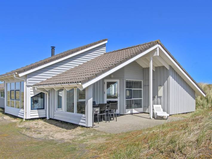 Ferieudlejning for 8 personer, med Terrasse og Sauna på Fanø