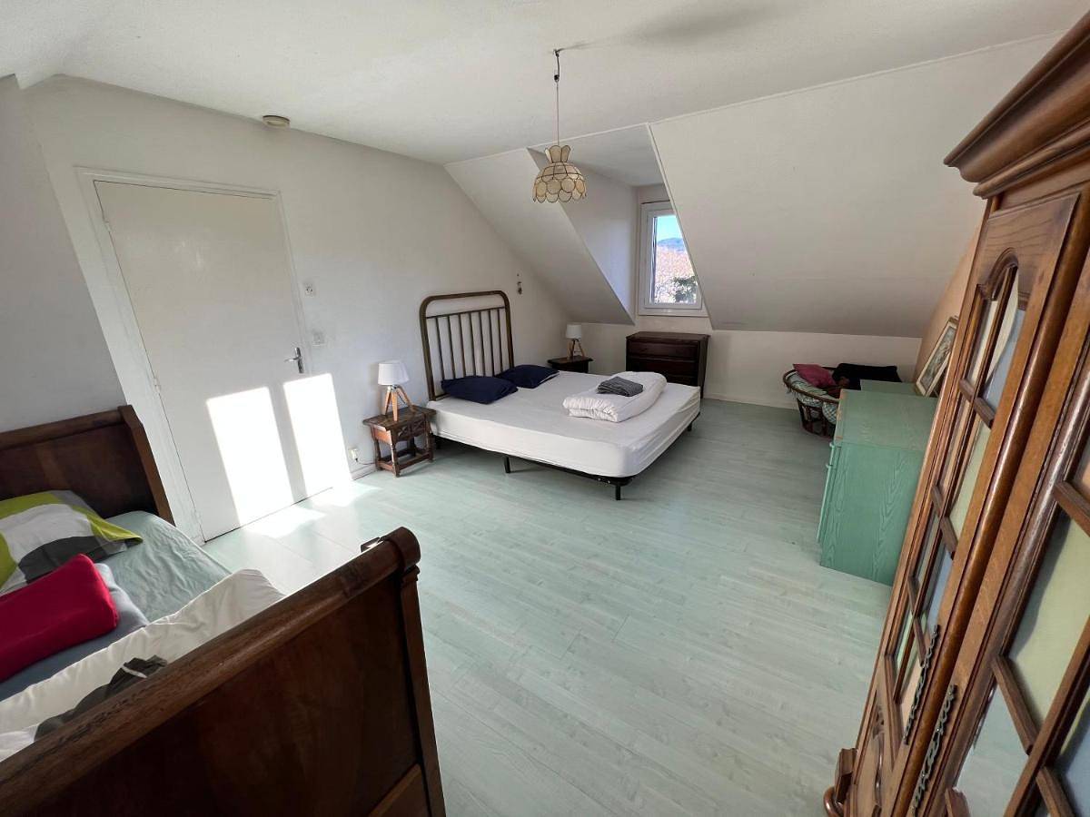 Four-Bedroom House in Gap, Région de Gap