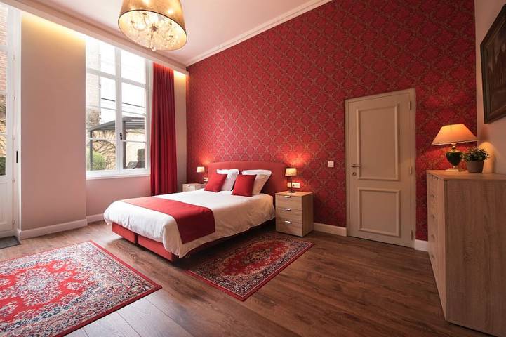Entire apartment, St-Donaas (De Drie Koningen) - 125m² - 250m from Market Square in Bruges, West Flanders