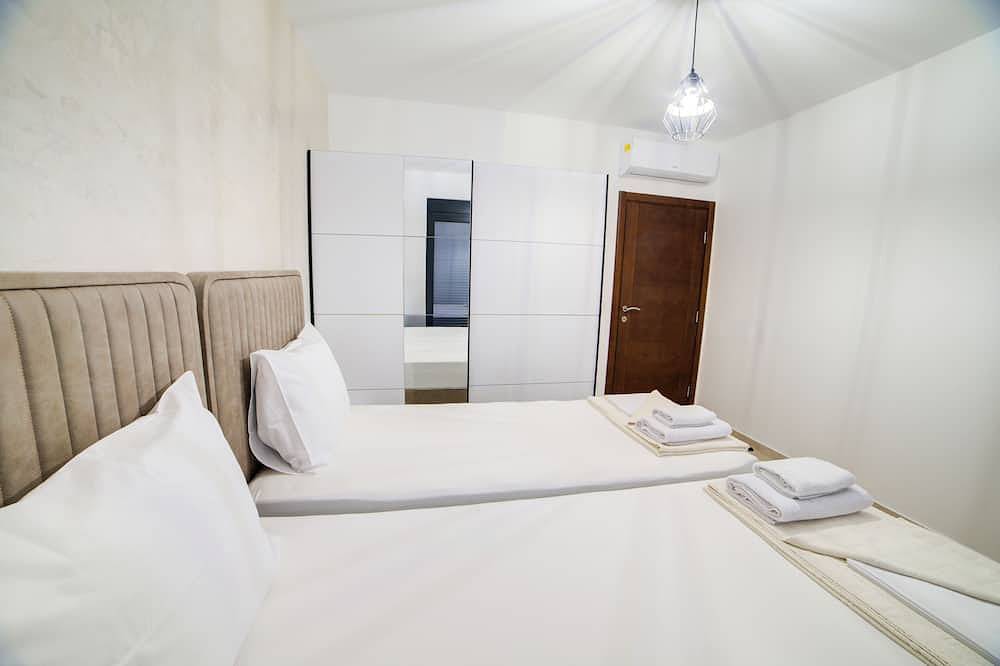 Villa Jelena with private pool - Lapcici in Opština Budva
