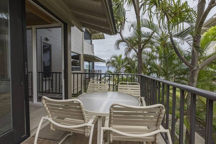 Vacation rental for 4 people, with balcony and pool in Kapalua