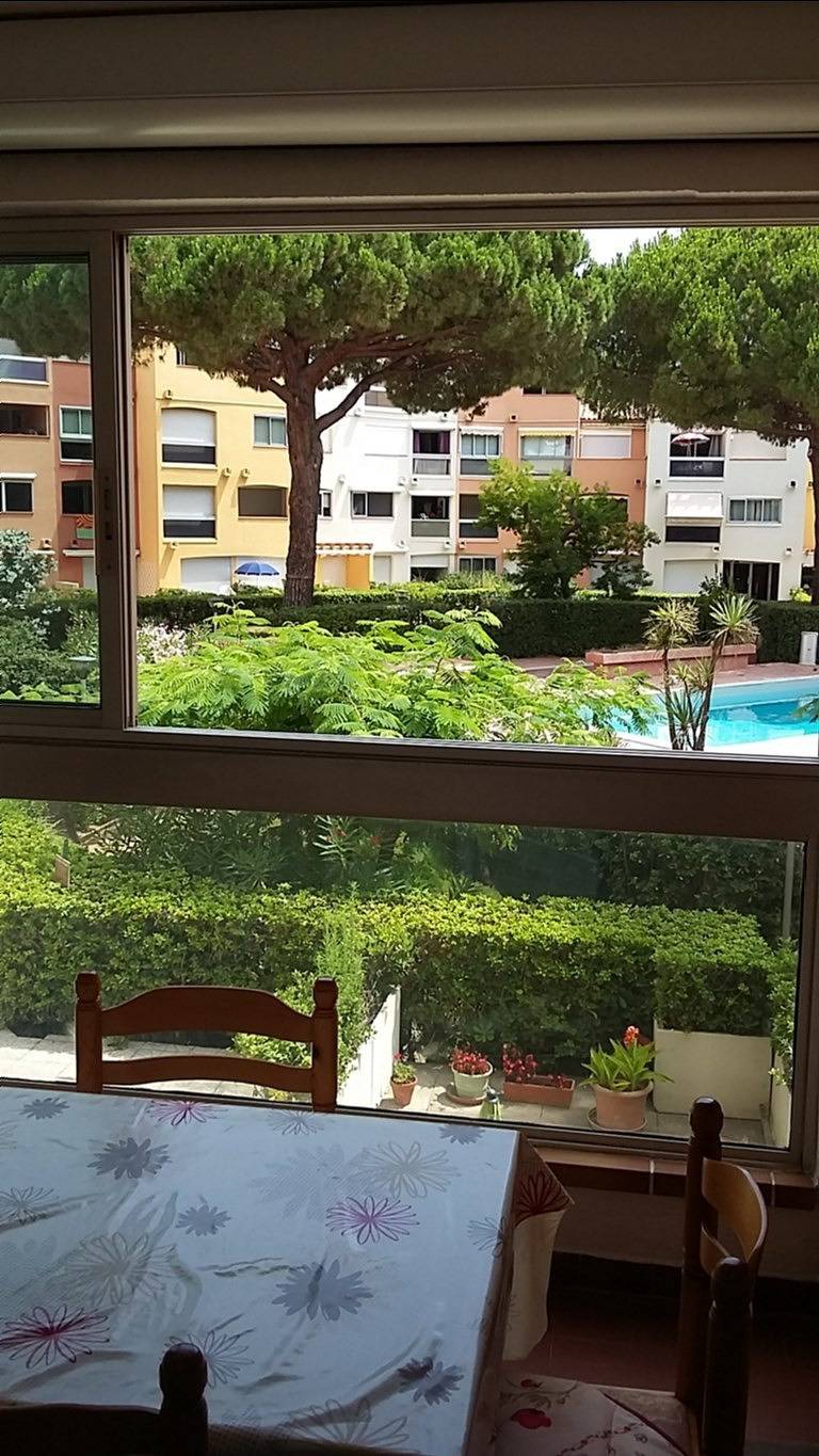 Entire studio, Apartment for 4 with Park and Pool View, prox Downtown and Beach Cap d'Agde in Cap d'Agde, Agde