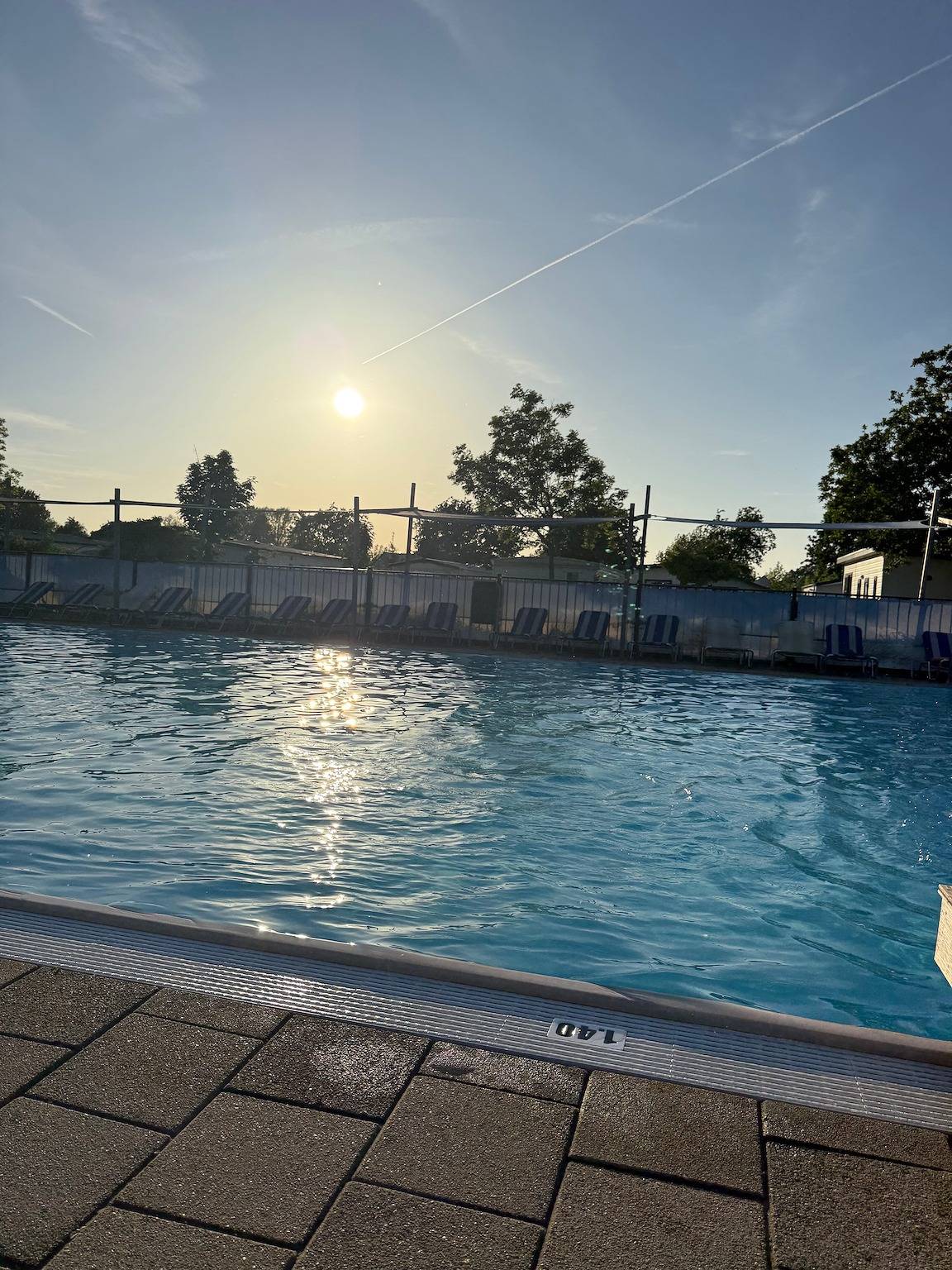 Chalet 'Duinzicht' with Shared Pool, Private Garden and Wi-Fi in Kamperland, Zeeland Coast