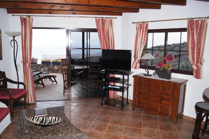 Casa rural para 4 personas, con jardín y balcón en Tías - 3