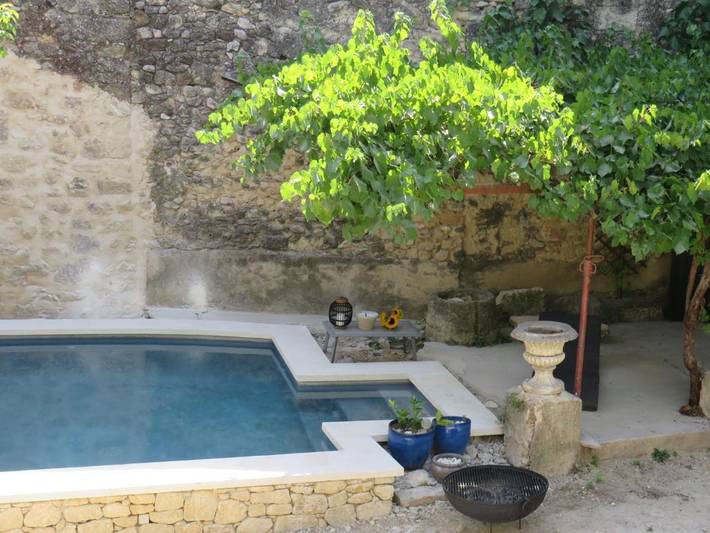 Chambre d’hôte pour 5 personnes, avec terrasse et vue ainsi que piscine et jardin dans le Luberon - 4