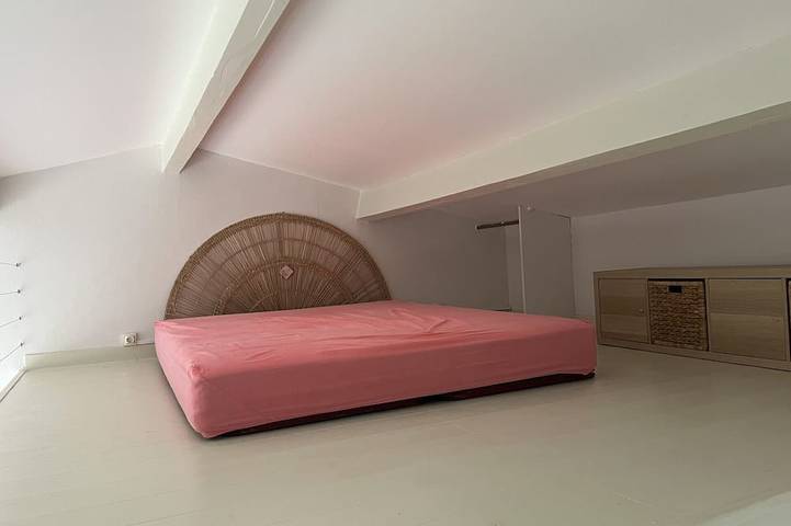 Apartment. Lower villa 53 m2, sleeps 4 with garden and shaded terrace in Ollioules, Mittelmeerküste (Frankreich)