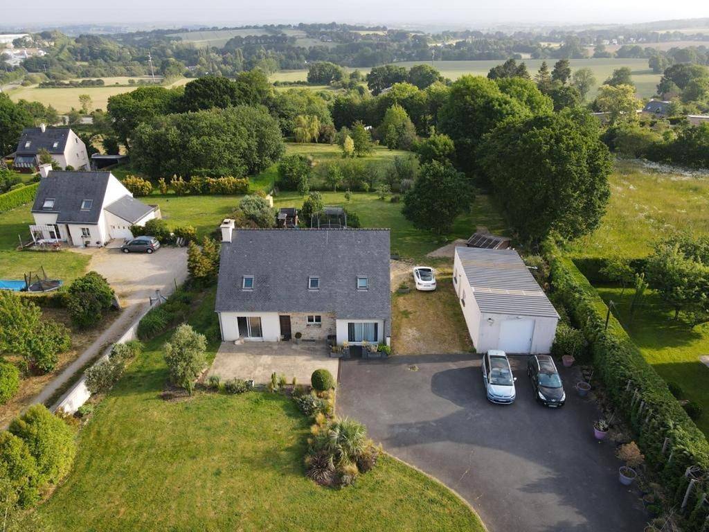 Appartement entier, Family Suite in Carhaix-Plouguer, Région de Châteaulin