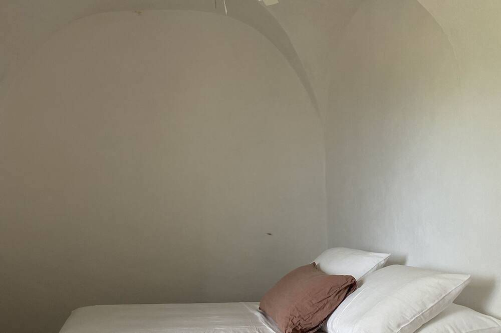 Appartement entier, Maison de Famille Avec Jardin Privatif in Canari, Région de Bastia