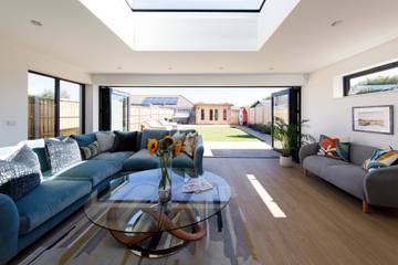 Beach House for 10 People in West Wittering, West Sussex, Photo 1