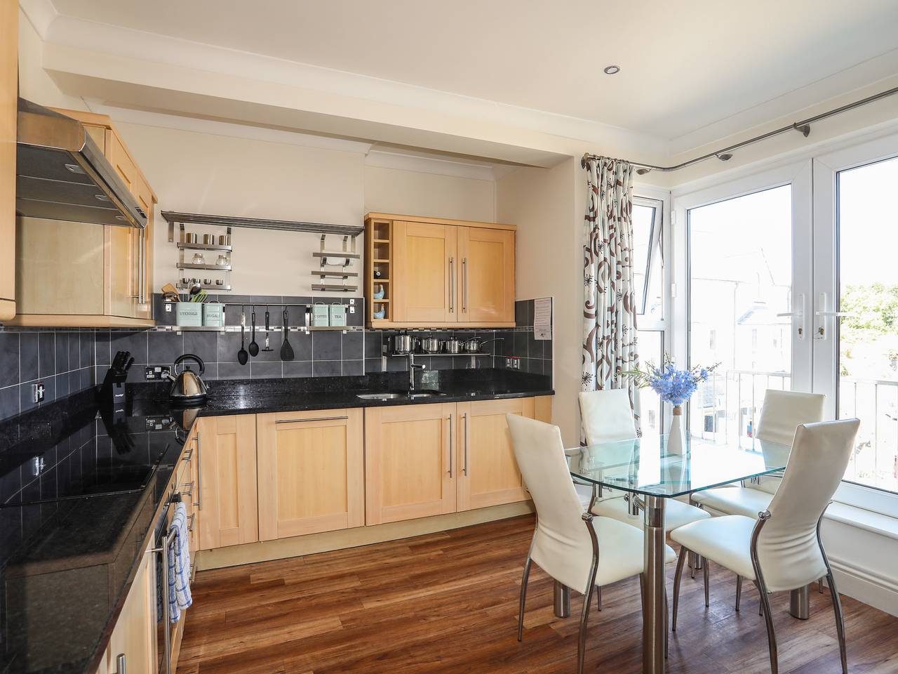 Entire apartment, Harbour View in Abersoch, Gwynedd
