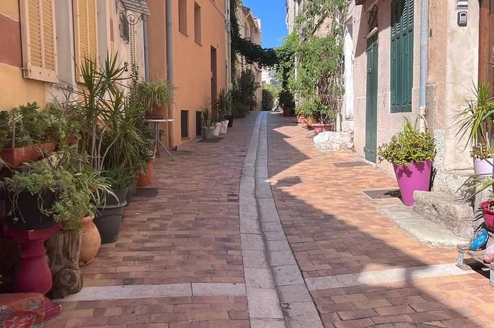 Appartement entier, Un pied à terre idéal en couple ou en famille, à 10mns de Cassis. in Carnoux-en-Provence, Côte méditerranéenne (France)