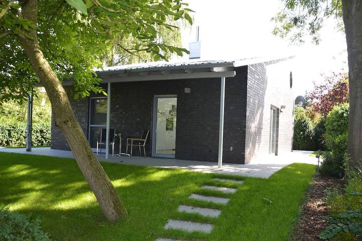 Ferienhaus für 8 Personen, mit Garten in Wilhelmshaven - 2