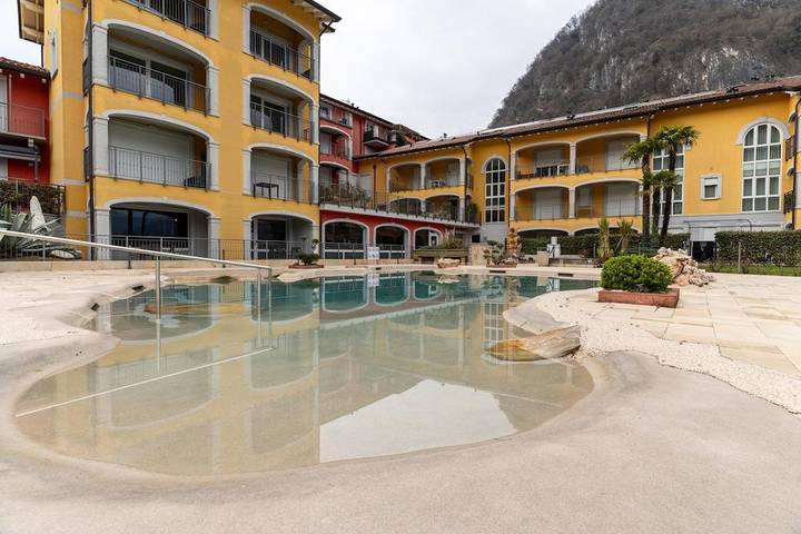 Ferienwohnung für 8 Personen, mit Garten und Ausblick sowie Seeblick und Pool in Luganer See (Lombardei) - 3