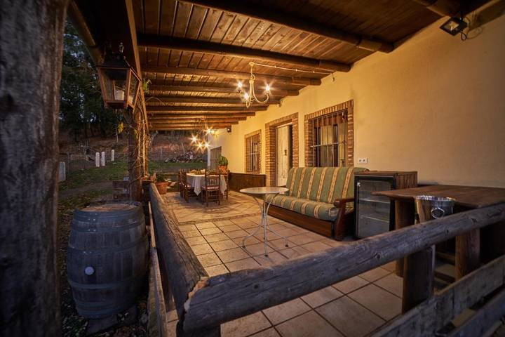 Casa rural para 6 personas, con piscina además de vistas y jardín, Se admiten mascotas en Fuenteheridos - 4