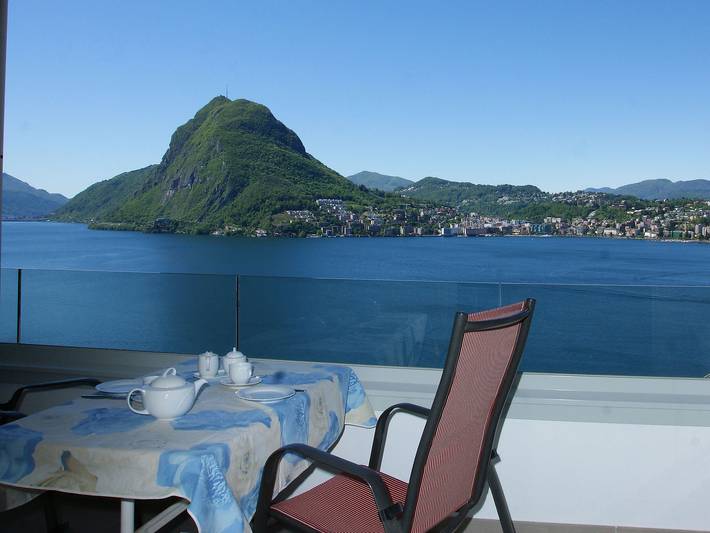 Vacation rental for 2 people, with Balcony and Lake view as well as View in Lugano