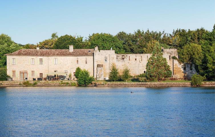 Maison de vacances pour 11 personnes, avec vue ainsi que jardin et terrasse, animaux acceptés dans les Deux-Sèvres - 2