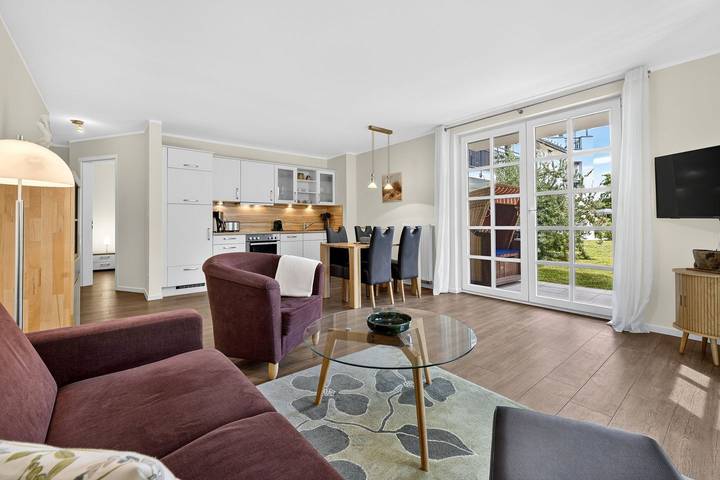 Ferienwohnung für 4 Personen, mit Terrasse und Sauna sowie Seeblick in Benz