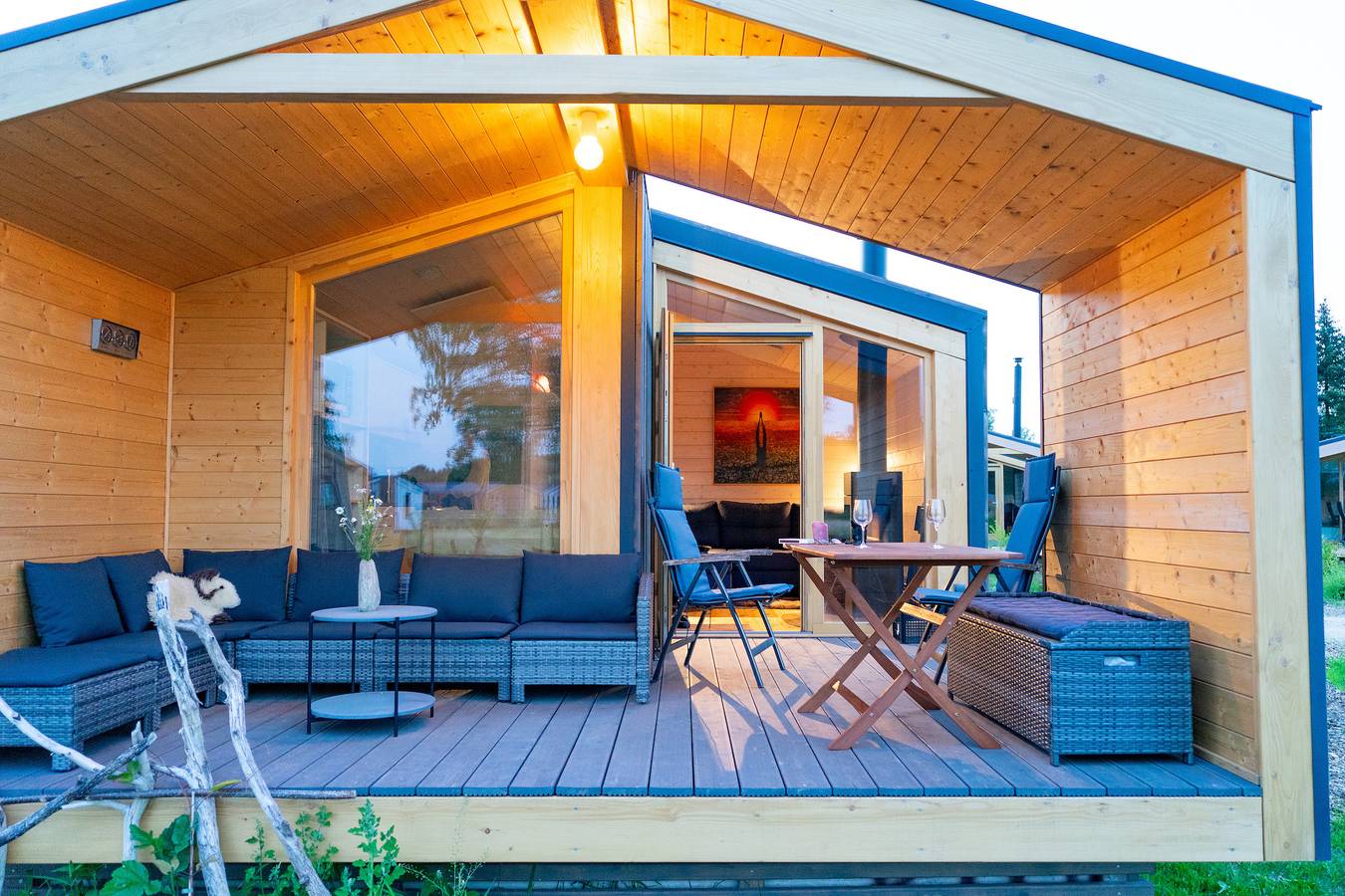 Kleinis Tiny House mit Kamin (bis 4 Pers. in Bleckede, Mecklenburgisches Elbetal