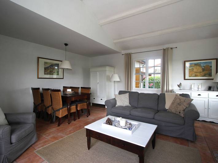 Villa pour 6 personnes, avec piscine ainsi que terrasse et jardin dans les Deux-Sèvres - 2