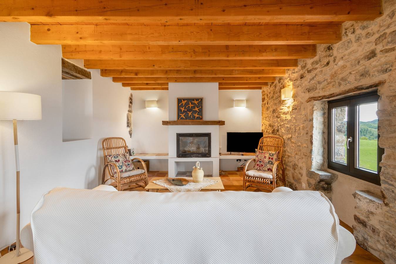 Casa vacacional 'La Coma' con vistas a la montaña, jardín compartido y Wi-Fi in Ogassa, Pirineo Catalan