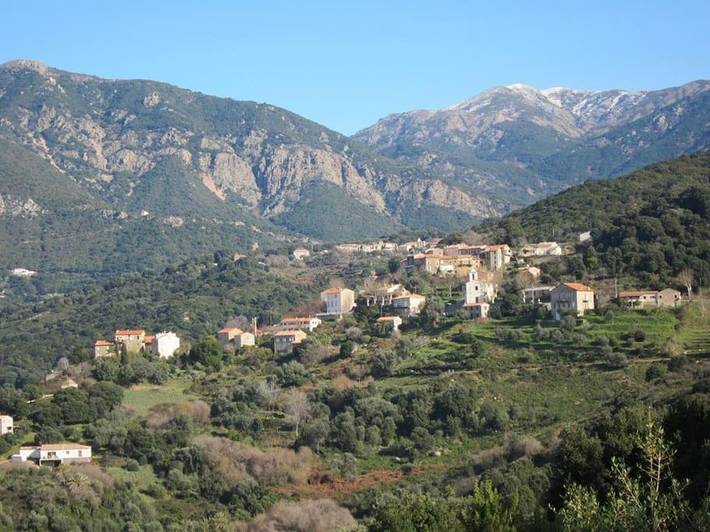 Gîte pour 6 personnes, avec vue et jardin à Sant'Andréa-d'Orcino - 2