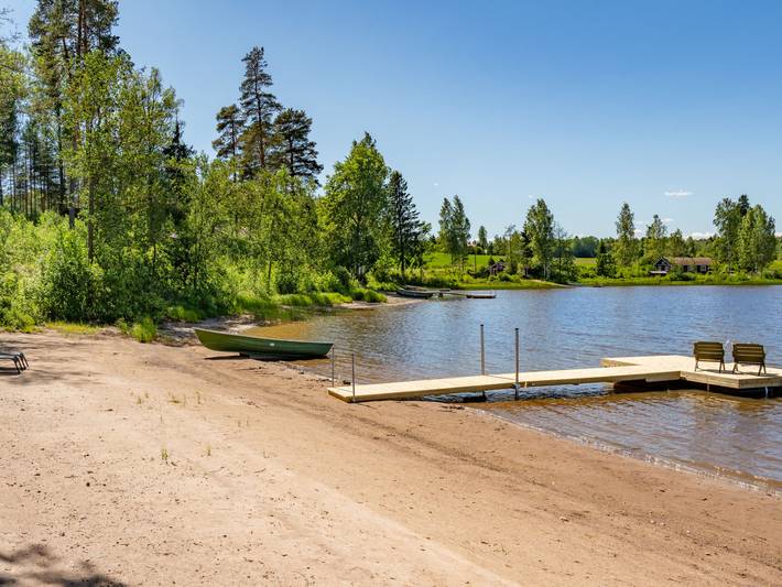 Sepelkyyhky in Hirsjärvi, Eigentliches Finnland