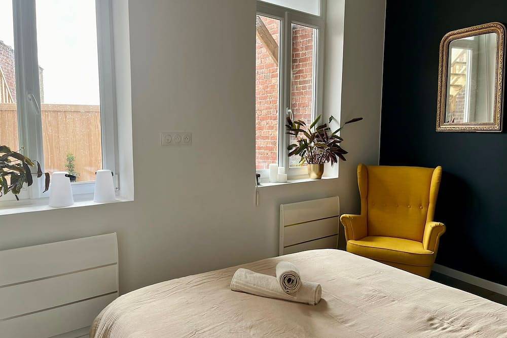 Entire apartment, Charming apartment just 20 minutes from Lille – Your Perfect Getaway ! in Roncq, Lille region