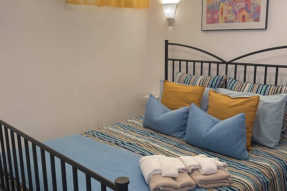 Appartamento intero, Vista Spettacolare!! 30 secondi dalla spiaggia! A / C, Wifi, telefono, Tv, balcone in Nizza, Costa mediterranea (Francia)